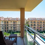 Unique Golf And Hotel
