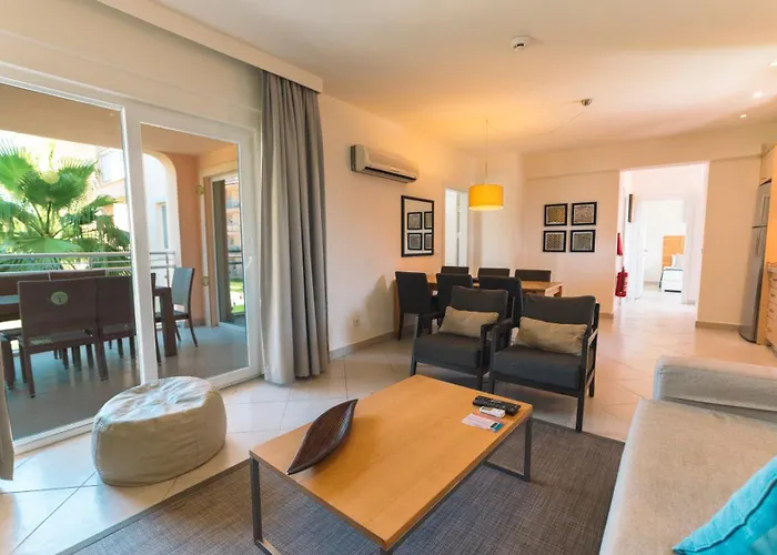 Unique Golf And Отель