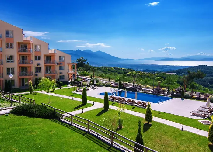 Unique Golf And Отель