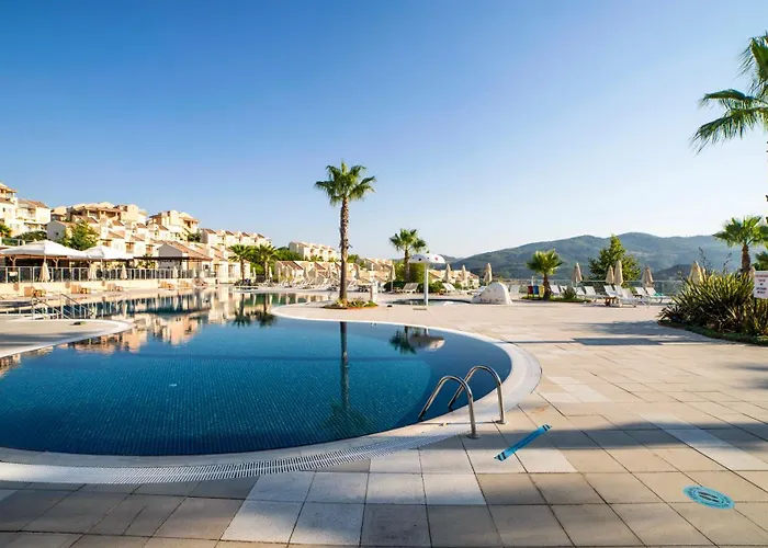 Отель Unique Golf And Сёке