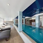 Hotel Unique Golf And 5*