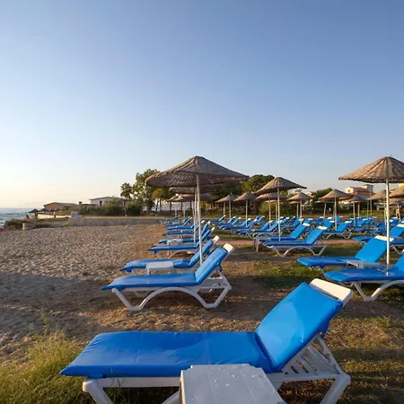 ホテル Unique Golf And 5*