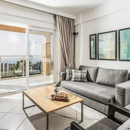 Unique Golf And 5* Soke