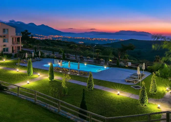 Отель Unique Golf And