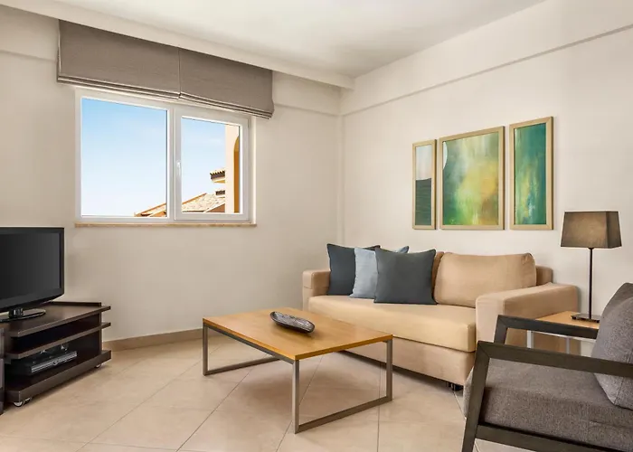 Otel Unique Golf And 5*