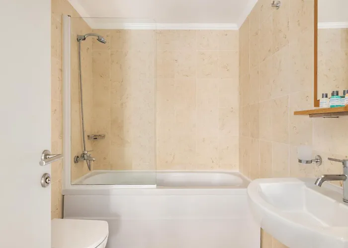 Unique Golf And Отель Сёке